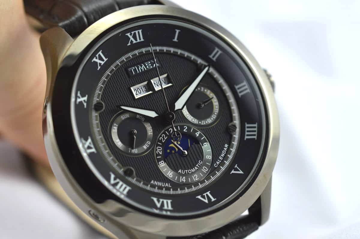 wrist watch smartwatch